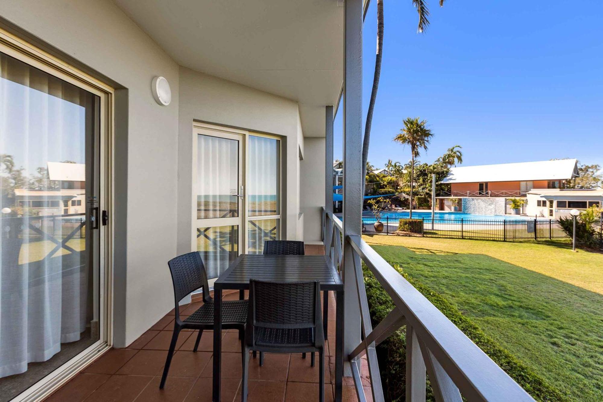 Moonlight Bay Suites Broome Esterno foto