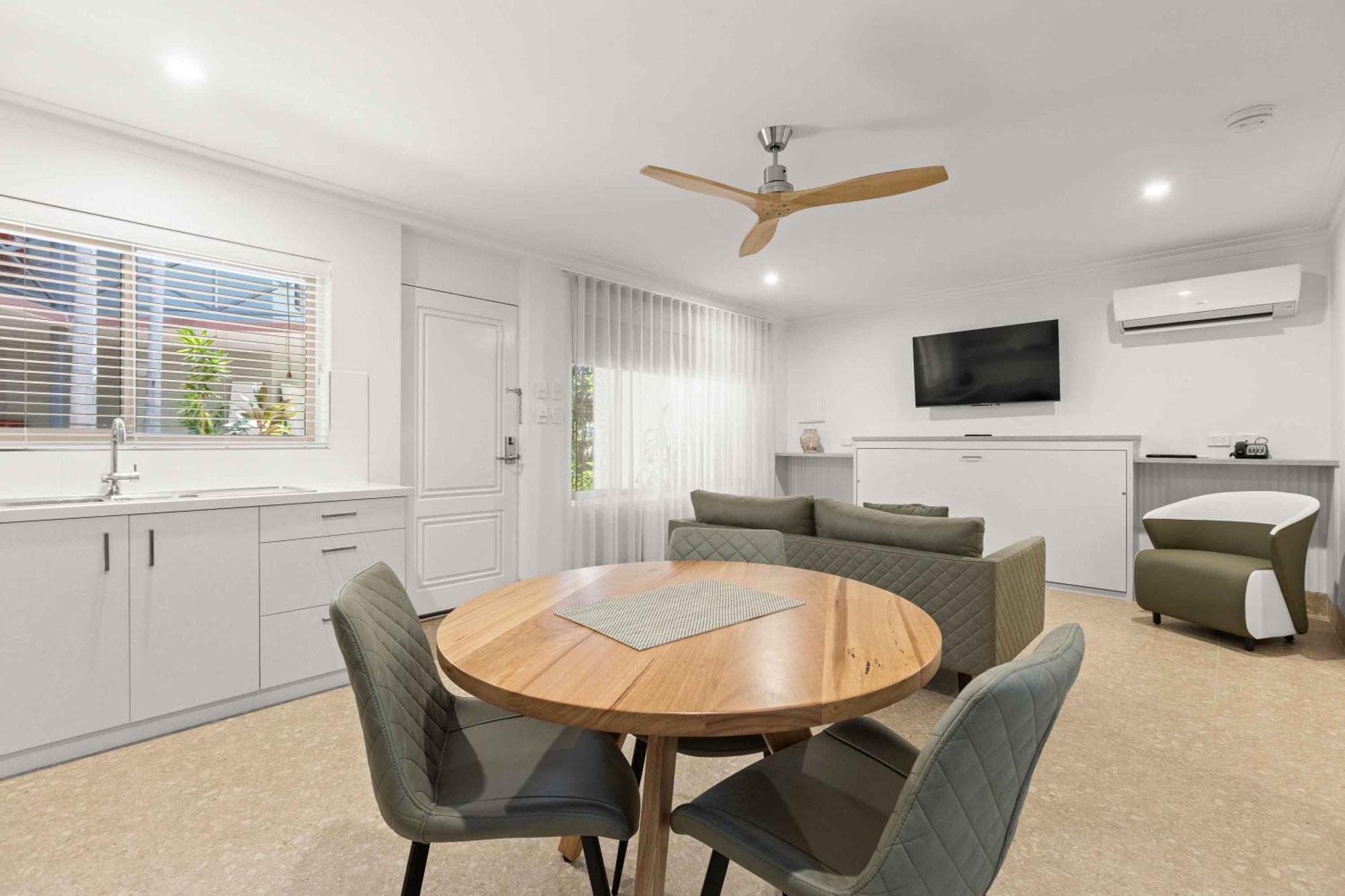 Moonlight Bay Suites Broome Esterno foto